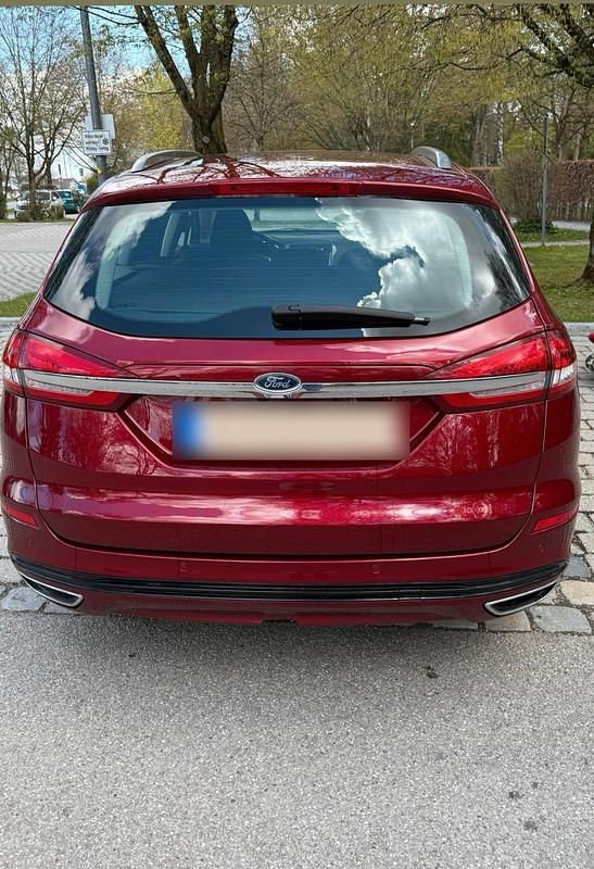 Usata Ford Focus Titanium 190 CV (139 kW) 2019 Rosso Station wagon