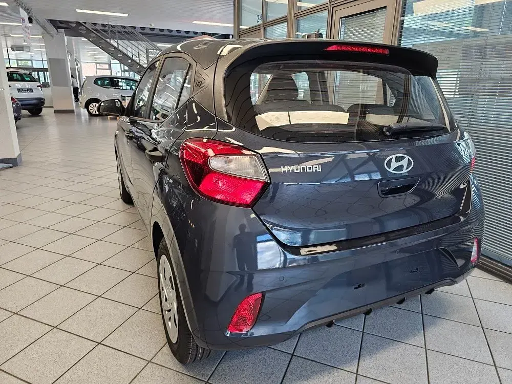 Neu Hyundai i10 63 PS (46 kW) 2026 Auroragraumet. Kleinwagen