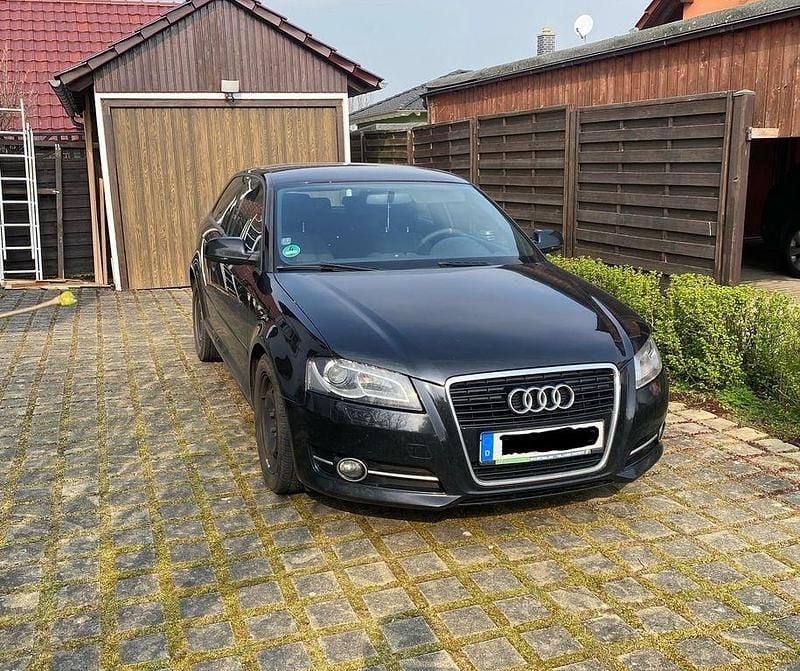 Gebraucht Audi A3 Attraction 105 PS (77 kW) 2010 Schwarz Kleinwagen