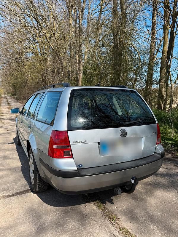 Gebraucht VW Golf IV 101 PS (74 kW) 2004 Silber Kombi