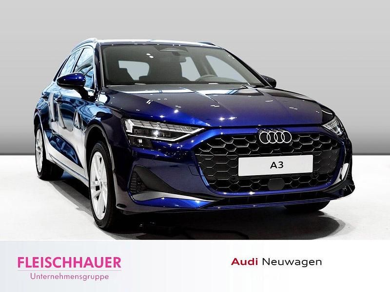 Neu Audi A3 Advanced 150 PS (110 kW) 2025 Schwarz Limousine
