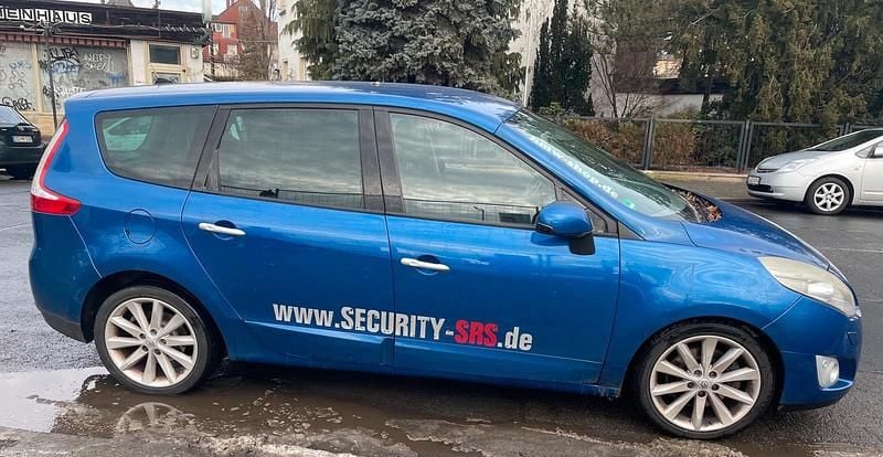 Gebraucht Renault Scénic III 150 PS (110 kW) 2010 Blau Van / Kleinbus