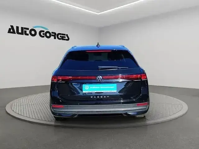 Gebraucht VW Passat Business 150 PS (110 kW) 2025 Schwarz Kombi