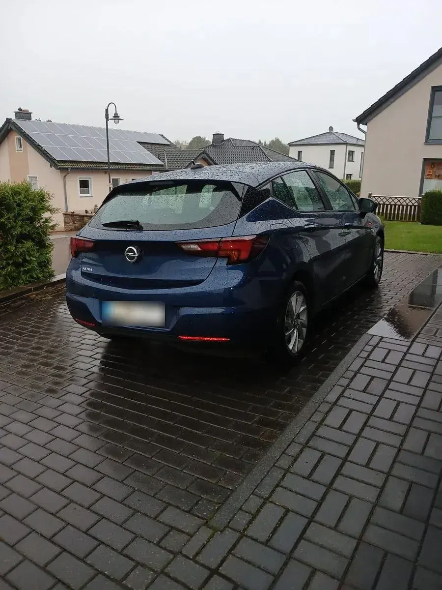 Second-hand Opel Astra 131 CP (96 kW) 2020 Albastru Berlinǎ