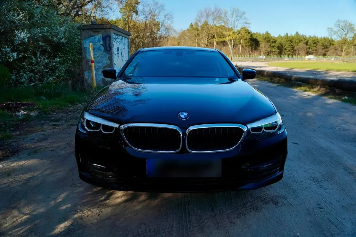 Gebraucht BMW 520 190 PS (139 kW) 2019 Schwarz Limousine