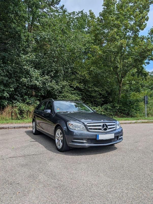Grau Gebraucht 2010 Mercedes C180 Avantgarde Kombi | 7.200 € (Guter Preis) - Bild 1/4