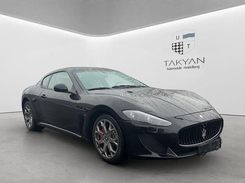Gebraucht Maserati Granturismo 460 PS (338 kW) 2012 Schwarz Coupé
