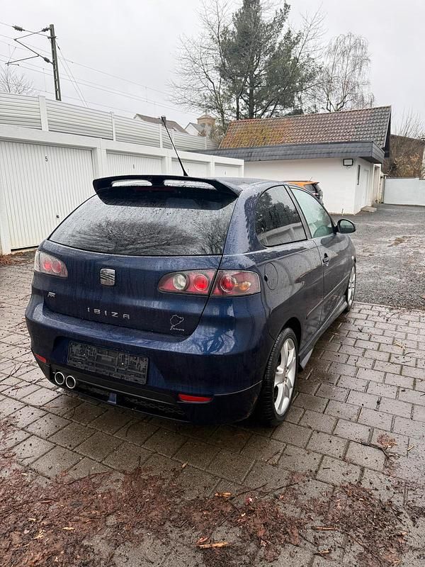 Gebraucht Seat Ibiza 75 PS (55 kW) 2006 Blau Kleinwagen