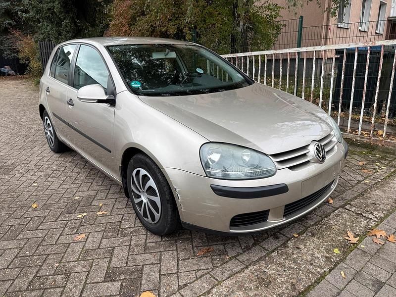 Gelb Gebraucht 2004 VW Golf V Limousine | 500 € (Guter Preis) - Bild 1/4