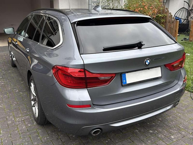 Gebraucht BMW 520 190 PS (139 kW) 2019 Andere farben Kombi