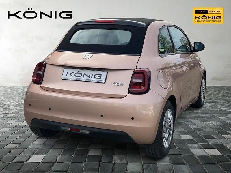 Gebraucht Fiat 500e 86 kW (118 PS) 2023 Rose gold metallic Cabrio