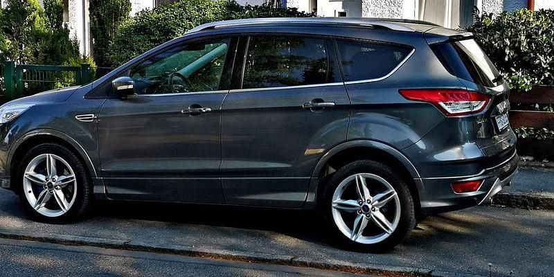 Gebraucht Ford Kuga Individual 140 PS (102 kW) 2014 Grau SUV