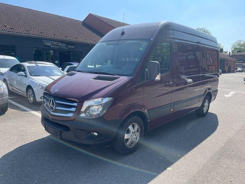 Gebraucht Mercedes 316 163 PS (119 kW) 2014 Rot Van