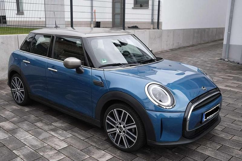 Gebraucht Mini Cooper 136 PS (100 kW) 2021 Blau Kleinwagen