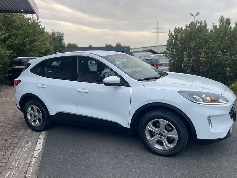 Gebraucht Ford Kuga Cool & Connect 152 PS (111 kW) 2022 Weiß SUV