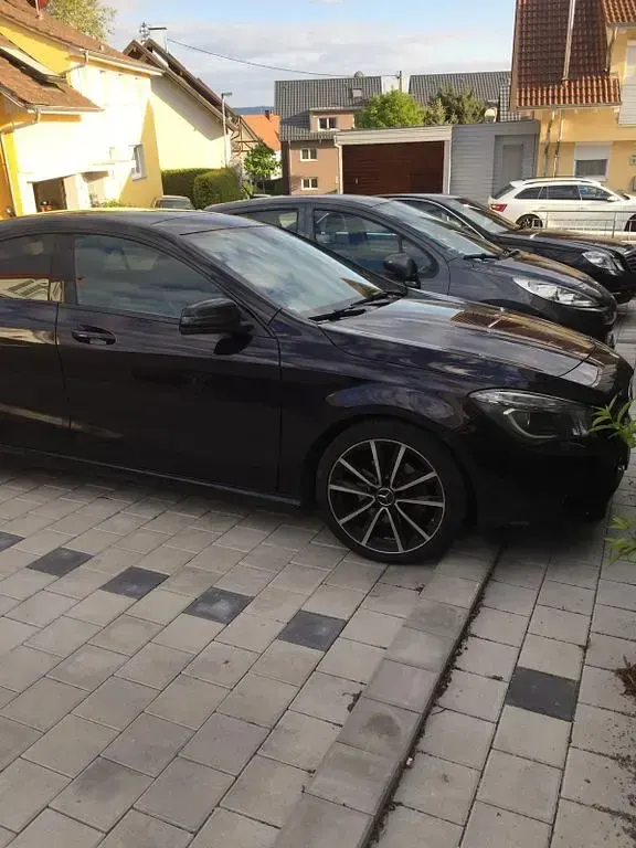 Gebraucht Mercedes CLA180 122 PS (89 kW) 2013 Violett Coupé