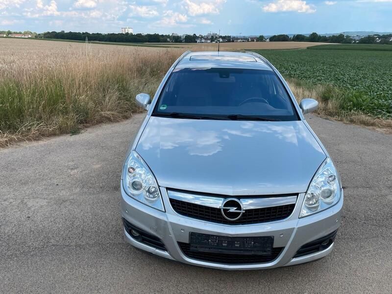 Grau Gebraucht 2008 Opel Vectra Kombi | 2.250 € (Guter Preis) - Bild 1/4
