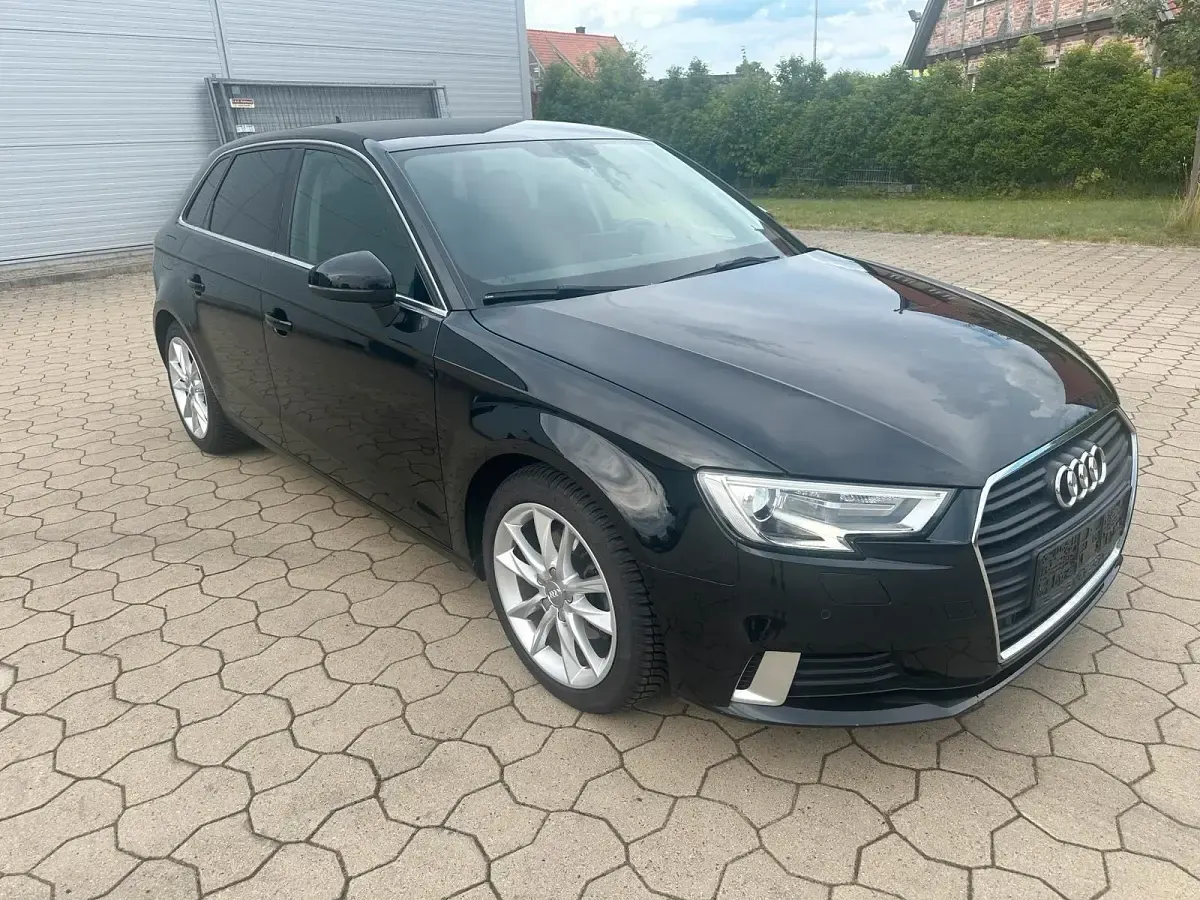 Gebraucht Audi A3 150 PS (110 kW) 2018 Schwarz Limousine