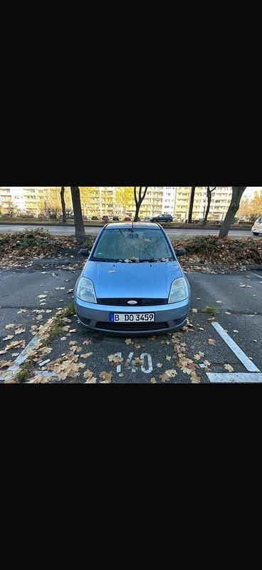 Silber Gebraucht 2005 Ford Fiesta Kleinwagen | 500 € (Superpreis) - Bild 1/4