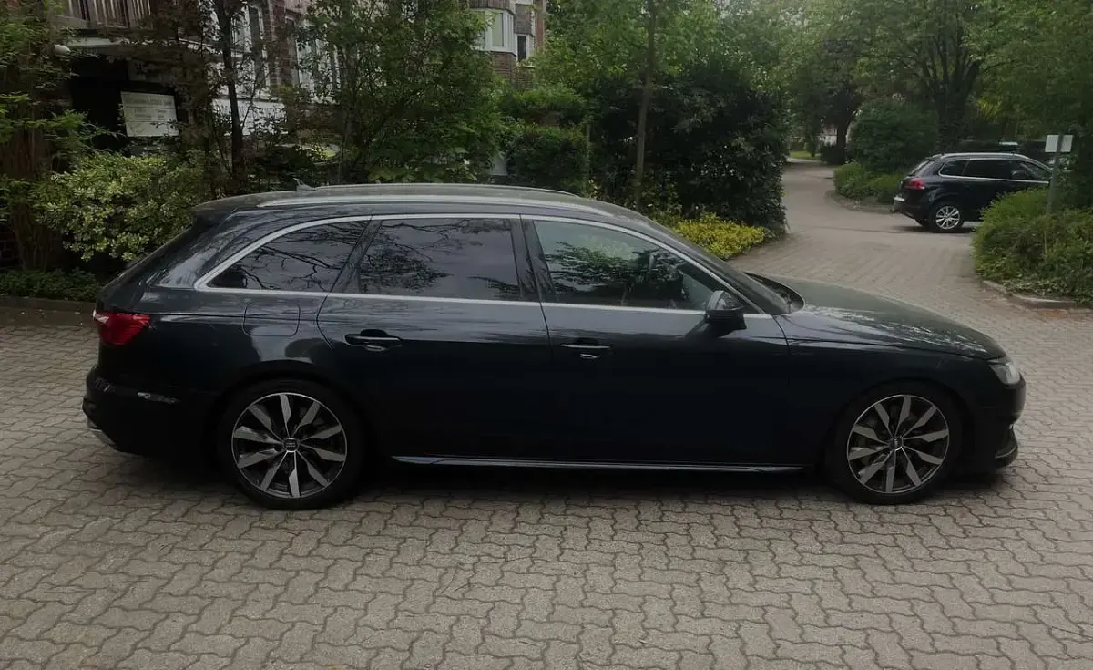 Gebraucht Audi A4 S-Line 231 PS (169 kW) 2019 Manhattangrau metallic Kombi