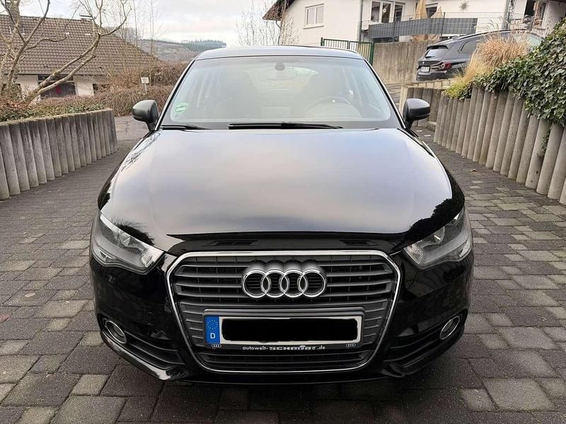 Gebraucht Audi A1 Attraction 86 PS (63 kW) 2013 Schwarz Kleinwagen