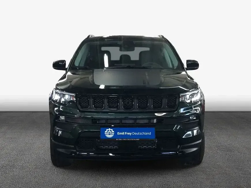 Uusi Jeep Compass North 179 HP (131 kW) 2025 Vihreä Katumaasturi