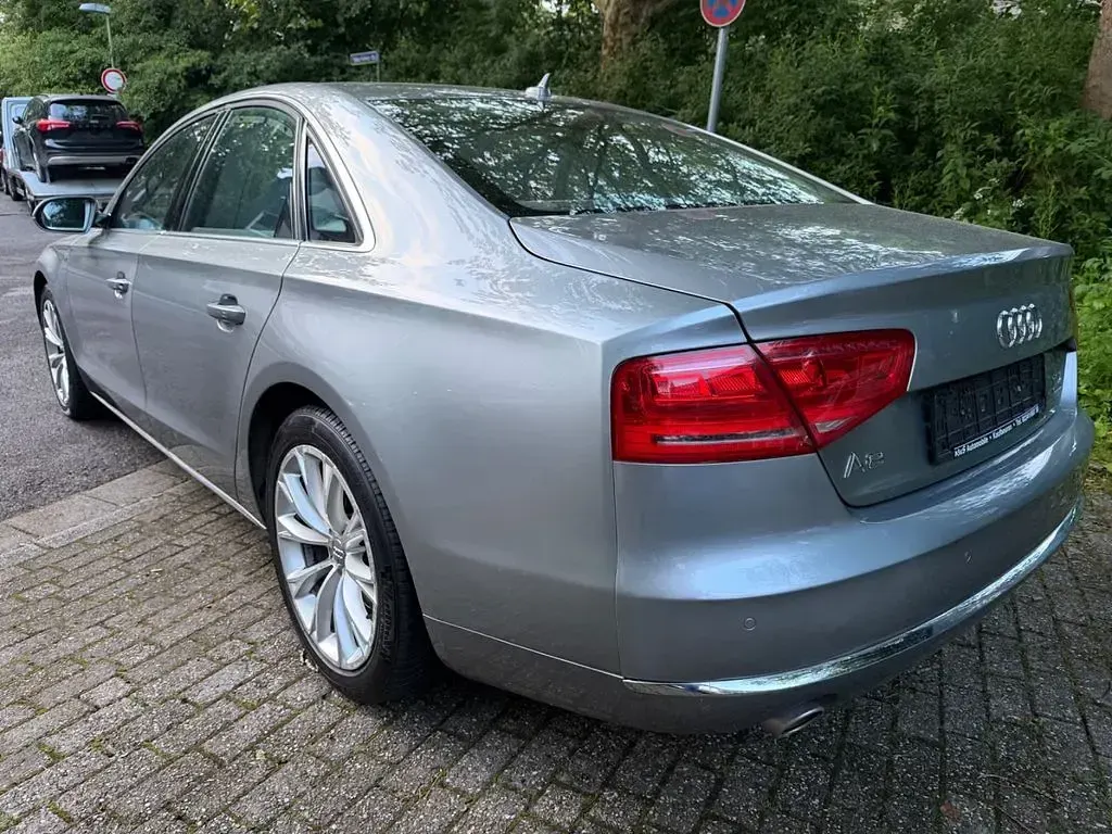 Gebraucht Audi A8 250 PS (183 kW) 2011 Limousine