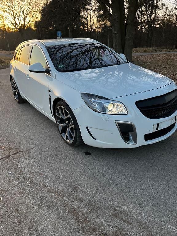 Gebraucht Opel Insignia OPC 325 PS (239 kW) 2009 Weiß Kombi