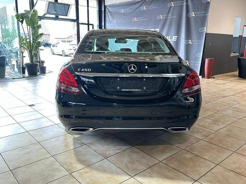 Gebraucht Mercedes C250 Exclusive 211 PS (155 kW) 2014 Schwarz Limousine