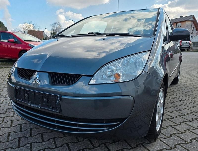 Gebraucht Mitsubishi Colt Invite 95 PS (69 kW) 2007 Grau Limousine