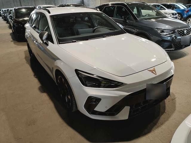 Second-hand Cupra Leon 150 CP (110 kW) 2025 Alb Berlinǎ