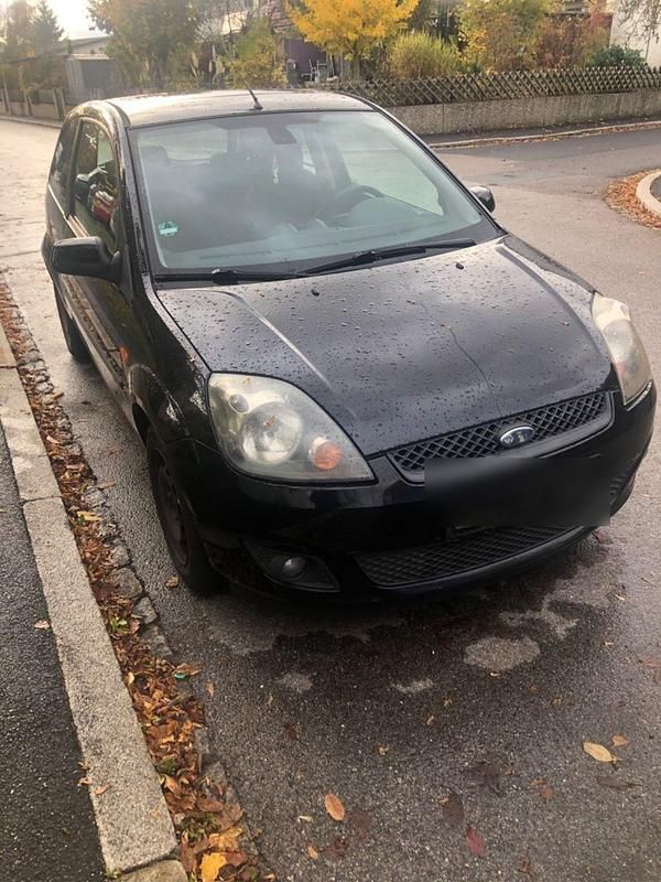 Gebraucht Ford Fiesta Ambiente 69 PS (50 kW) 2006 Schwarz Kleinwagen