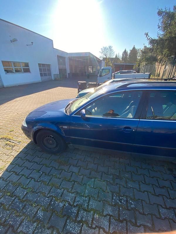 Second-hand VW Passat 2003 Albastru Break