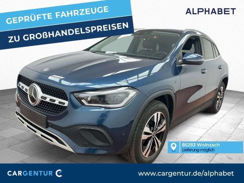 Denimblau (metallic) Gebraucht 2021 Mercedes GLA250 Style SUV | 29.297 € (Fairer Preis) - Bild 1/2