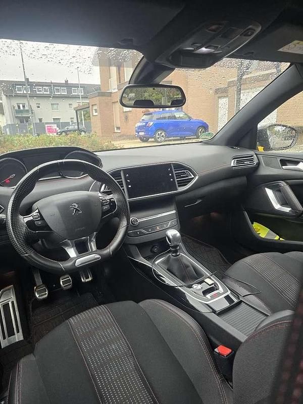 Gebraucht Peugeot 308 SW Allure 131 PS (96 kW) 2019 Kombi