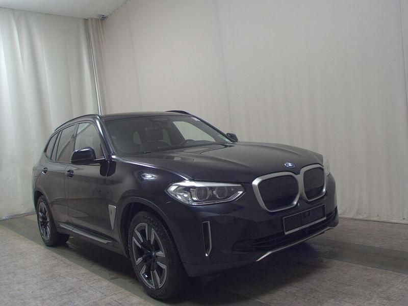 Gebraucht BMW iX3 Shadowline 210 kW (286 PS) 2021 Schwarz SUV