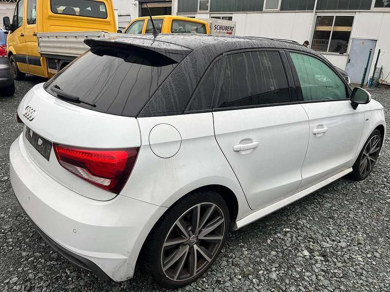 Gebraucht Audi A1 S-Line 116 PS (85 kW) 2017 Gletscherweiß metallic Kleinwagen
