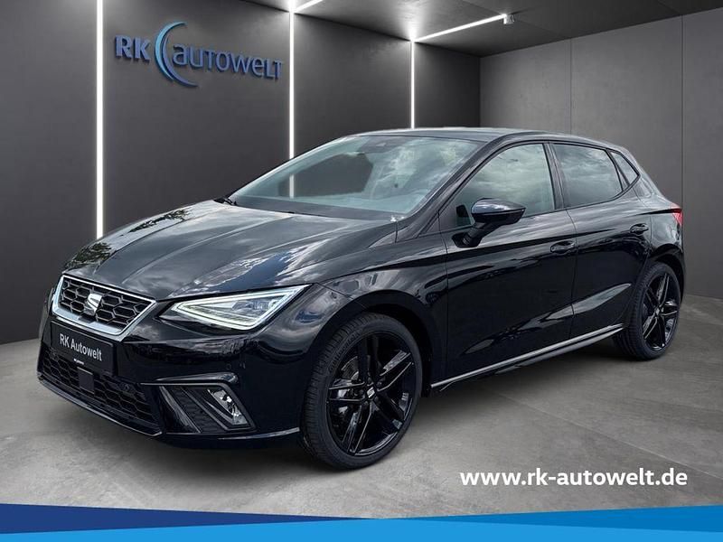 Schwarz Neu 2025 Seat Ibiza Black Edition Limousine | 29.690 € (Teuer) - Bild 1/4