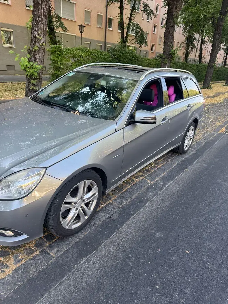 Gebraucht Mercedes E350 Avantgarde 306 PS (225 kW) 2009 Grau Kombi