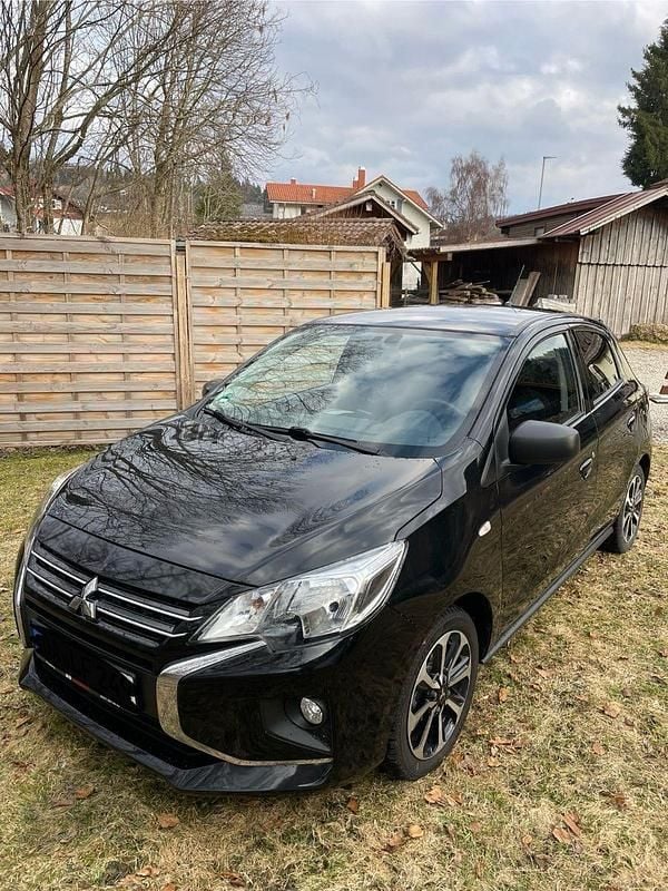 Gebraucht Mitsubishi Space Star 71 PS (52 kW) 2022 Schwarz Kleinwagen