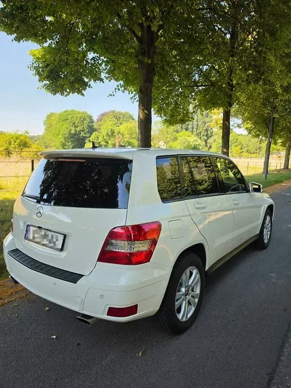 Gebraucht Mercedes GLK200 143 PS (105 kW) 2011 Weiß SUV
