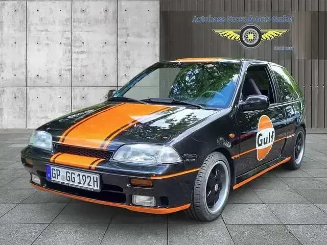 Gebraucht Suzuki Swift 101 PS (74 kW) 1992 Deep black met. Kleinwagen