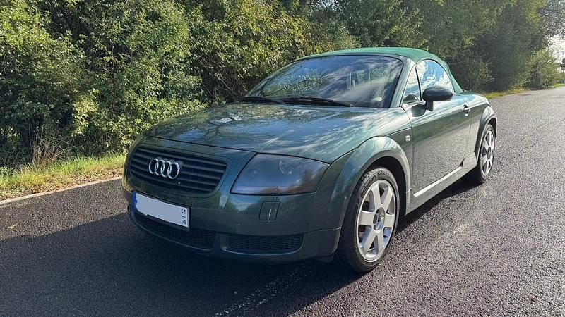 Grün Gebraucht 1999 Audi TT Roadster Cabrio | 2.400 € (Guter Preis) - Bild 1/4