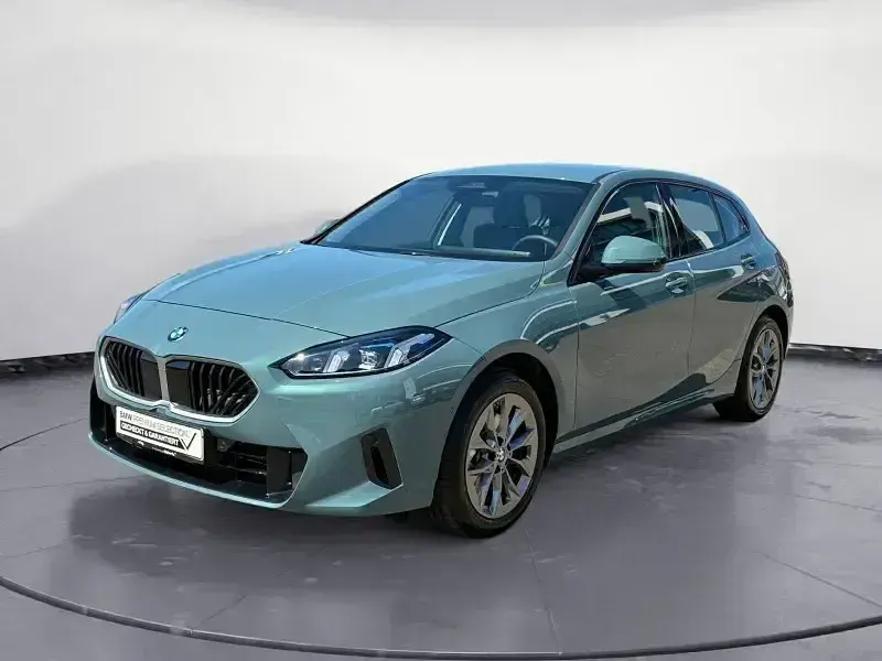 Gebraucht BMW 120 Sport Line 170 PS (125 kW) 2025 Kleinwagen