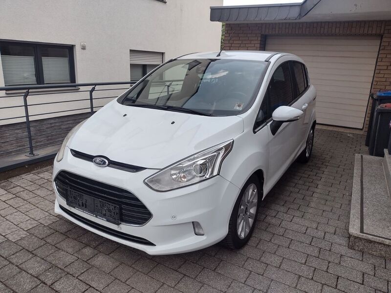 Weiß Gebraucht 2015 Ford B-MAX Titanium Van / Kleinbus | 7.990 € (Fairer Preis) - Bild 1/4