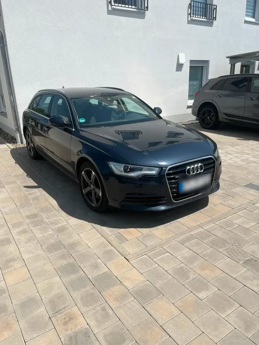 Gebraucht Audi A6 205 PS (150 kW) 2012 Blau Kombi