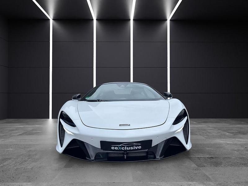 Gebraucht McLaren Artura 680 PS (500 kW) 2023 Ice white Coupé
