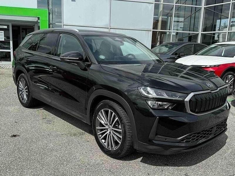 Schwarz Gebraucht 2024 Skoda Kodiaq Selection SUV | 37.740 € (Fairer Preis) - Bild 1/4