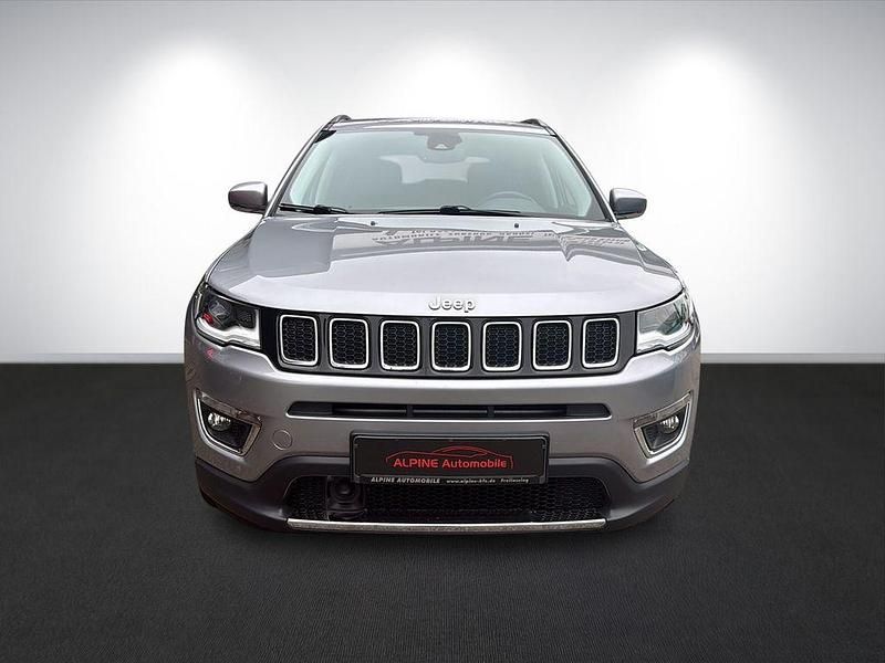 Gebraucht Jeep Compass Limited 140 PS (102 kW) 2020 Grau SUV