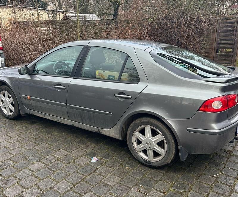 Gebraucht Renault Laguna II 102 PS (75 kW) 2005 Grau Limousine